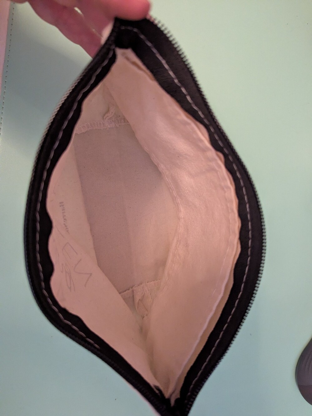 Barre Socks "I'm A Tucking Queen" Bag - Picture 4 of 5